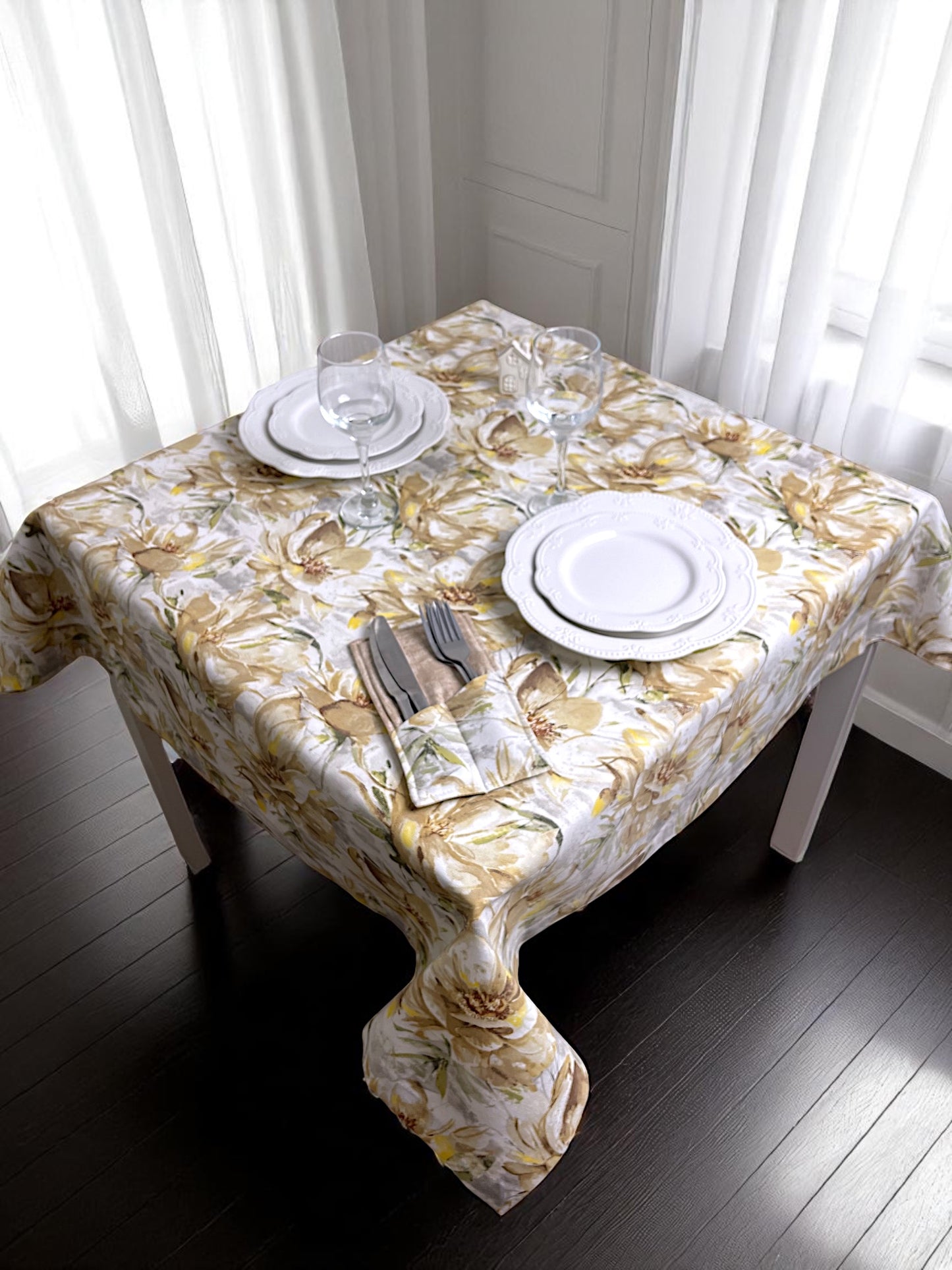 Teflon cotton tablecloth with pattern – Beige watercolor