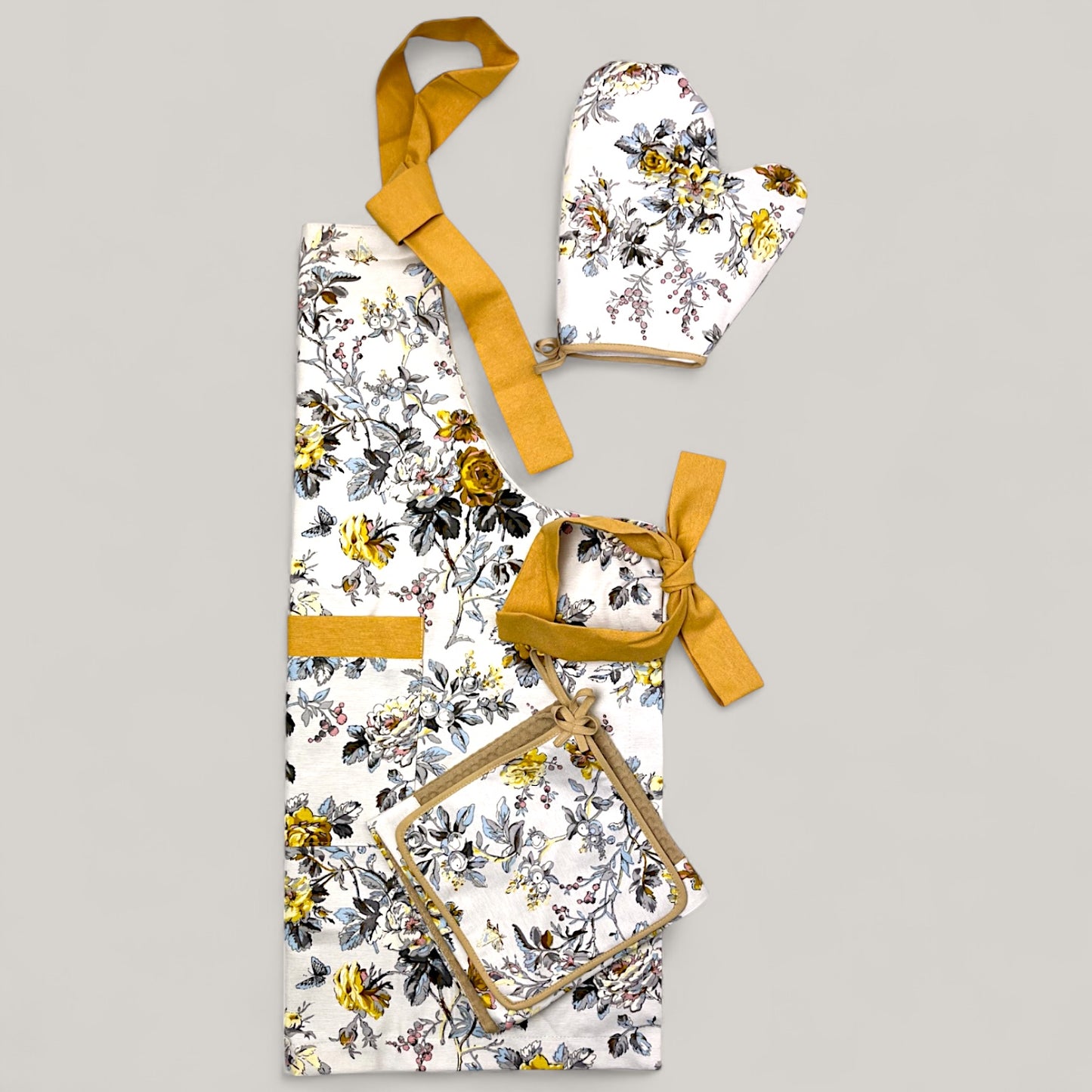 Kitchen set Yellow Rose Harmony - floral motif, water-repellent cotton, 4-piece gift set