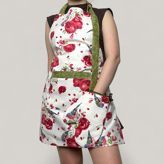 Kuchyňská sada Granátové jablko – sytě červený ovocný motiv, vodoodpudivá bavlna, 4dílná dárková sada