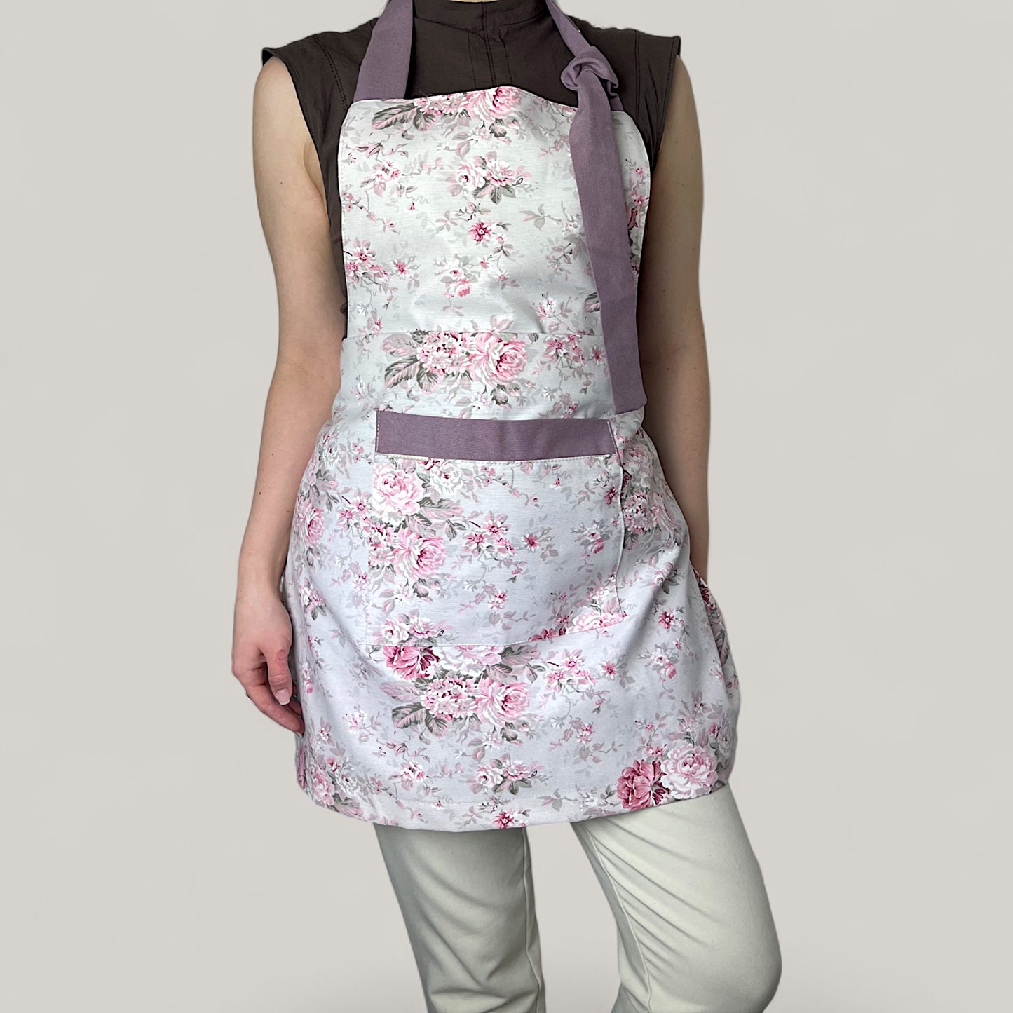 Roses of Provence kitchen set - rustic French floral motif, water-repellent cotton, 4-piece gift set