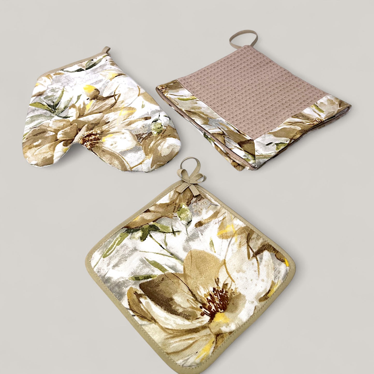 Kitchen set Beige Flower - neutral floral motif, water-repellent cotton, 4-piece gift set