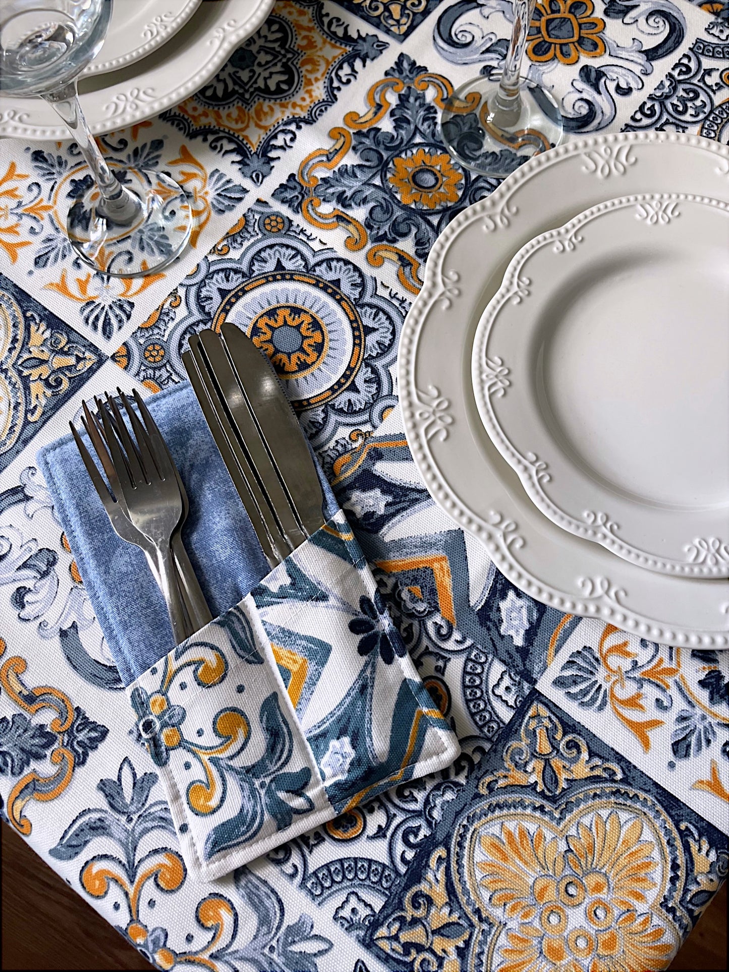 Teflon cotton tablecloth with pattern – Blue mosaic