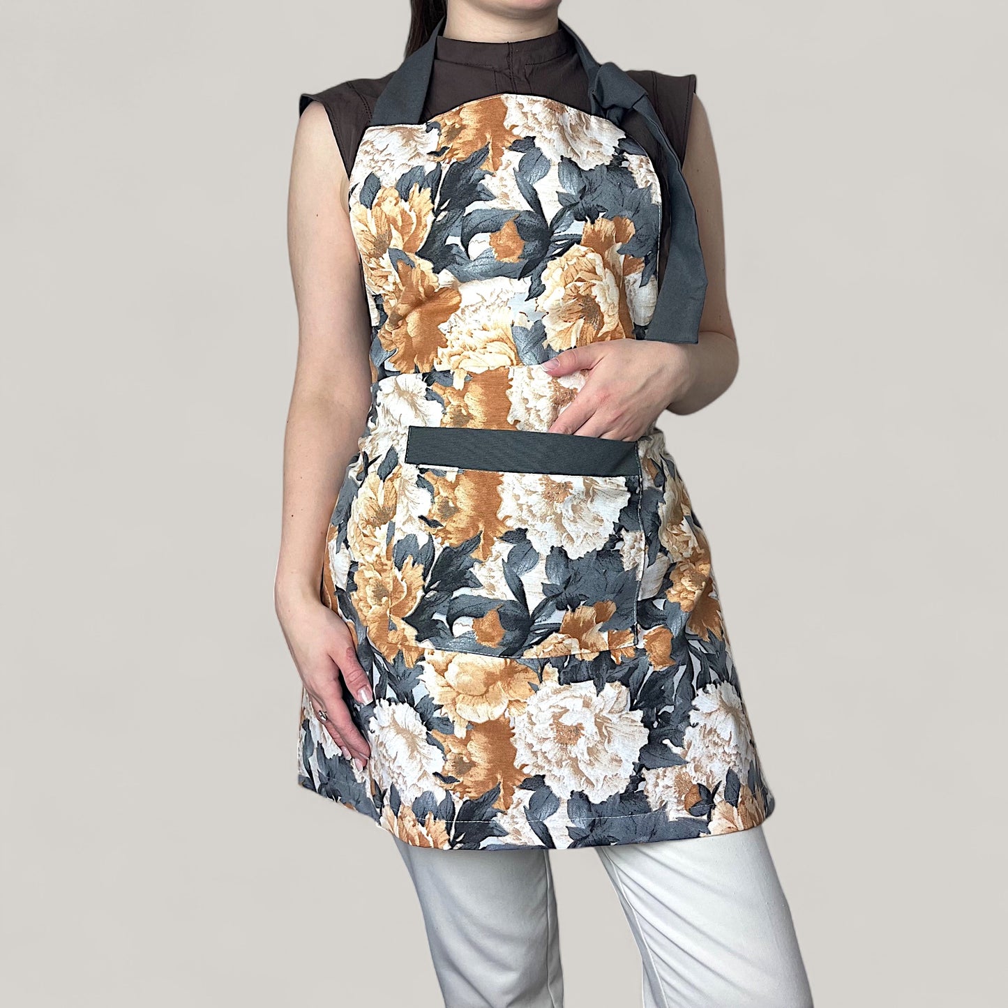 Golden Peonies kitchen set - floral motif, water-repellent cotton, 4-piece gift set