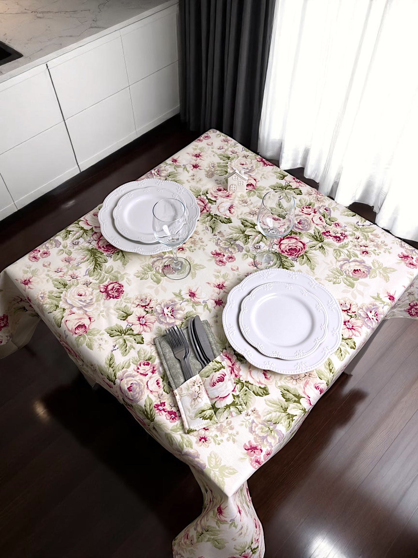 Teflon cotton tablecloth with pattern – Provence