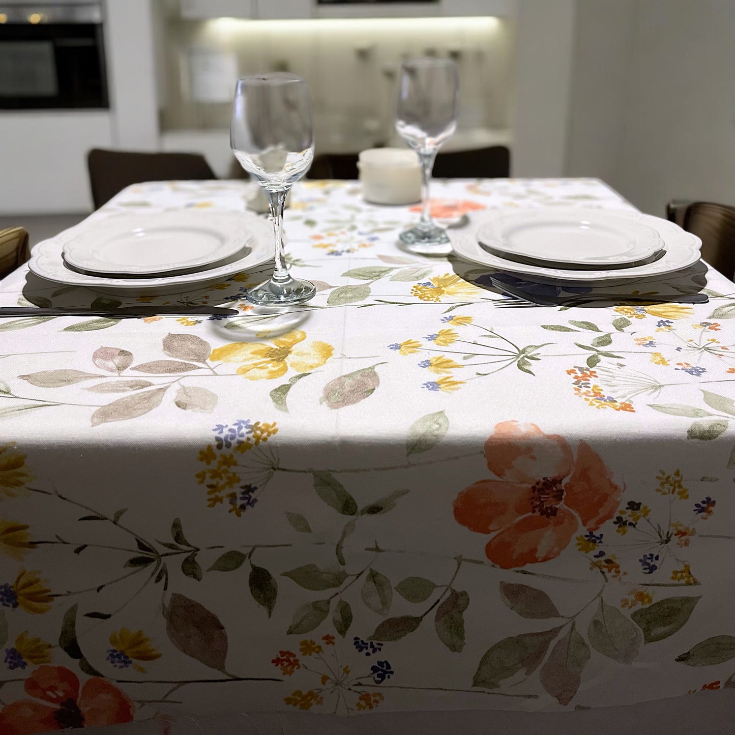 Teflon cotton tablecloth with floral pattern – Meadow flowers