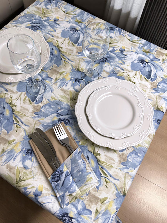 Teflon cotton tablecloth with pattern – Blue watercolor