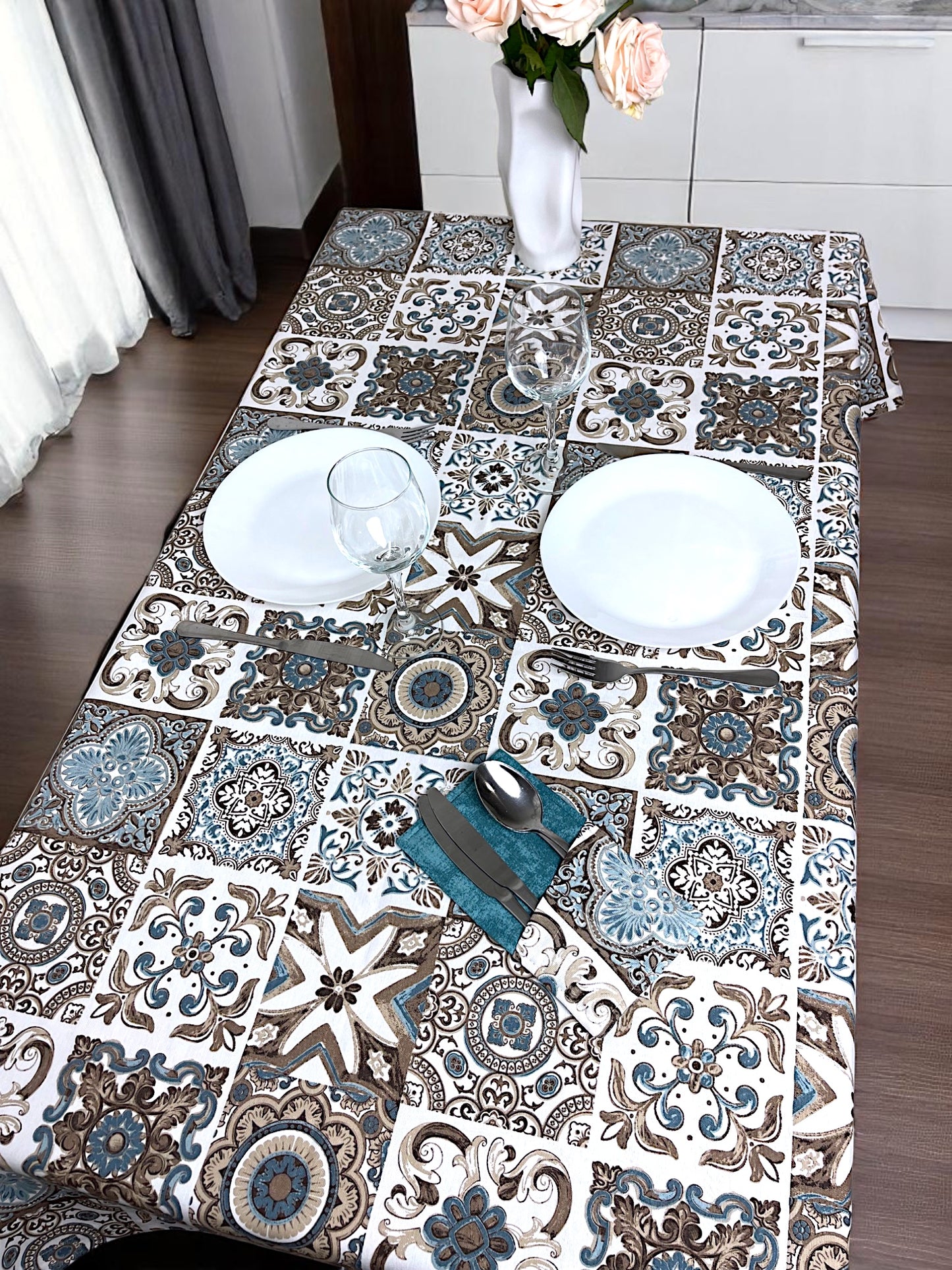 Teflon cotton tablecloth with pattern – Light blue mosaic