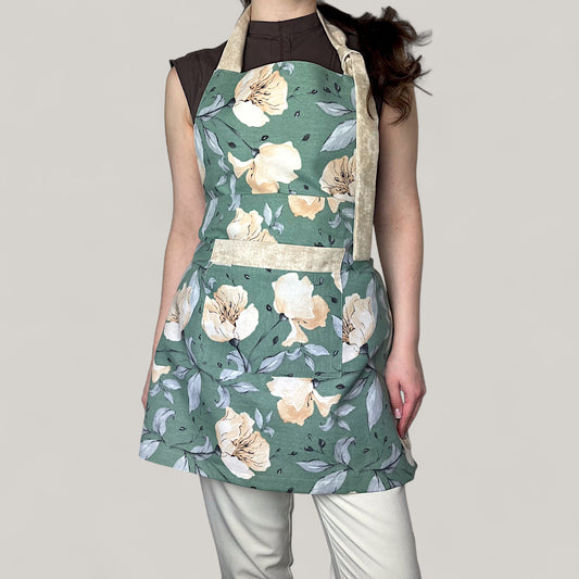 Kuchyňská sada Zelený květinový motiv – přírodní inspirace, vodoodpudivá bavlna, 4dílná dárková sada