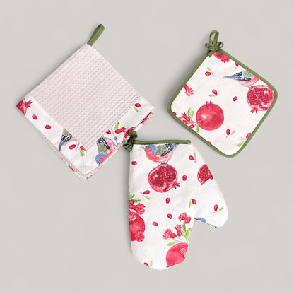 Pomegranate kitchen set - deep red fruit motif, water-repellent cotton, 4-piece gift set